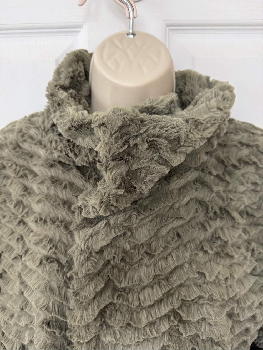 Patagonia Pelage Fleece Jacket High Pile Faux Fur Olive Green M - Picture 5 of 15